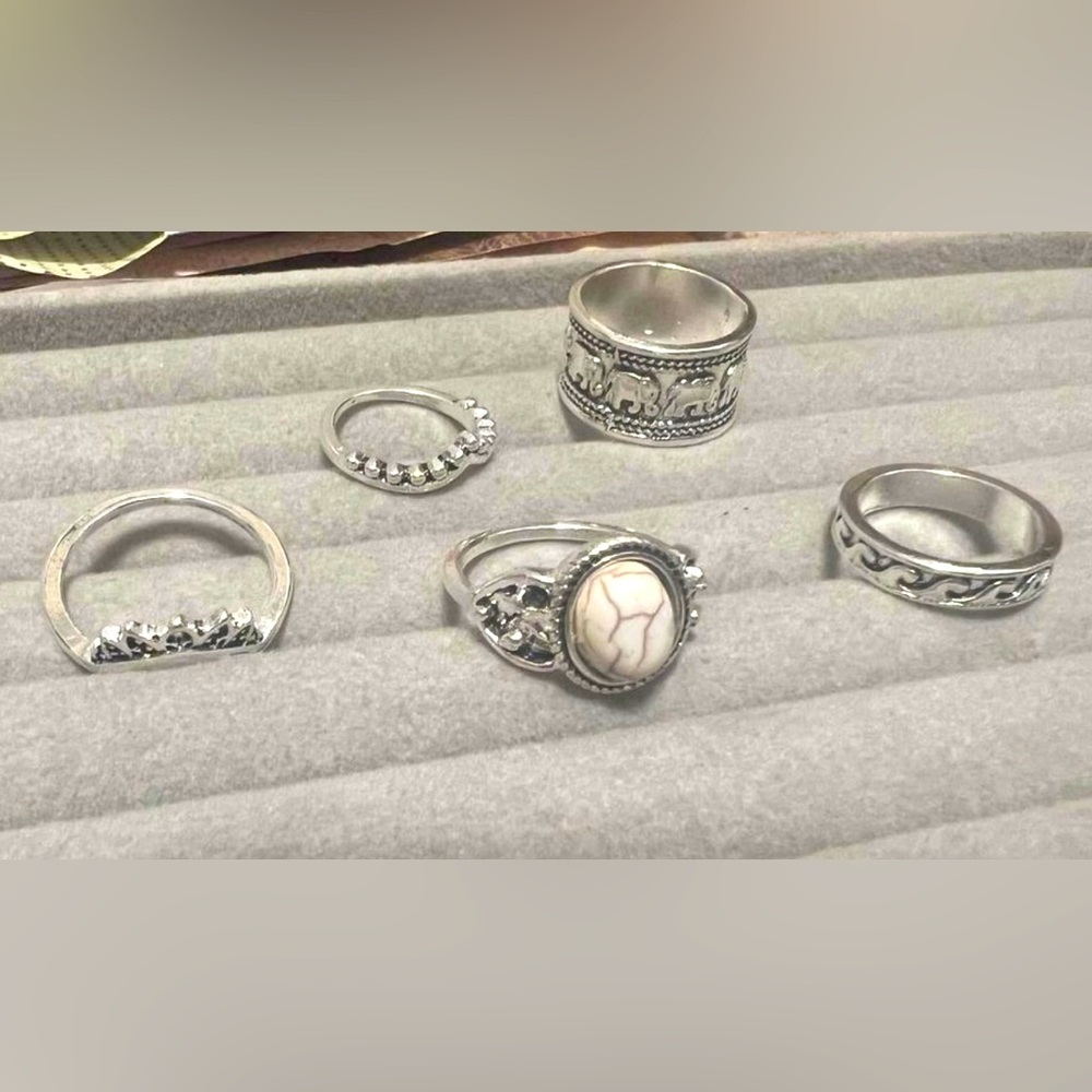Rings set - Picture 2 of 4